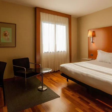 호텔 비앤비 호텔 엘체 3*