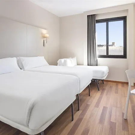 Отель B&B Hotel Elche