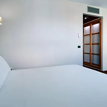 B&B Hotel Elche אלצ'ה