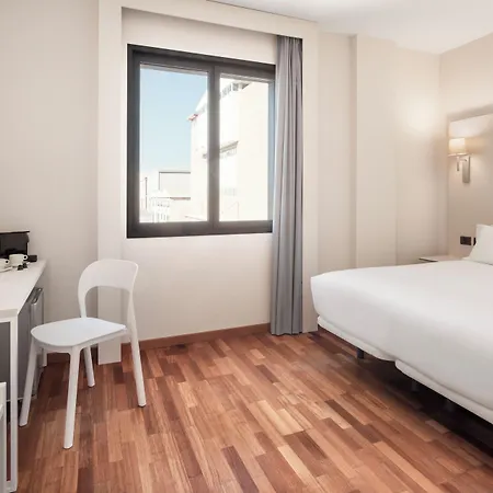 Hotel B&B Hotel Elche 3*