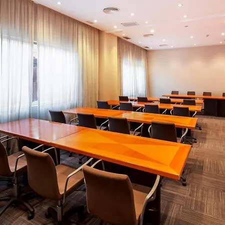 B&B Hotel Elche Отель 3*