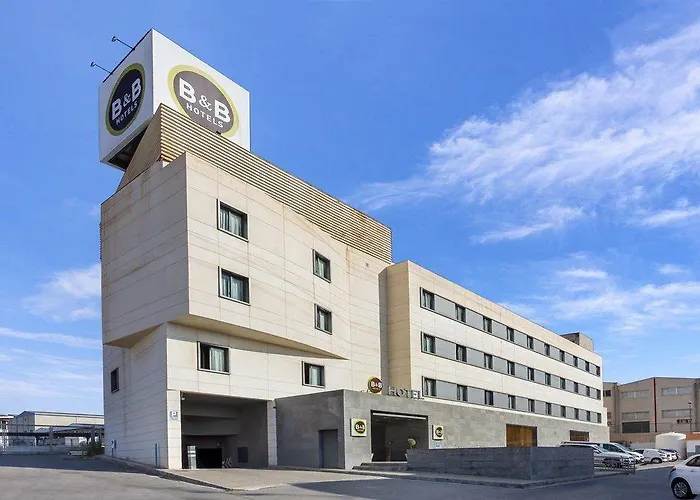 فندق B&B Hotel Elche 3*