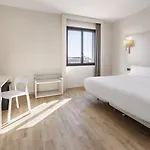 B&B HOTEL Elche 3*