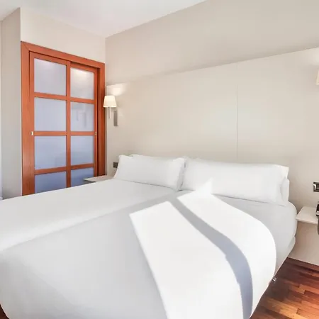B&B HOTEL Elche 3*