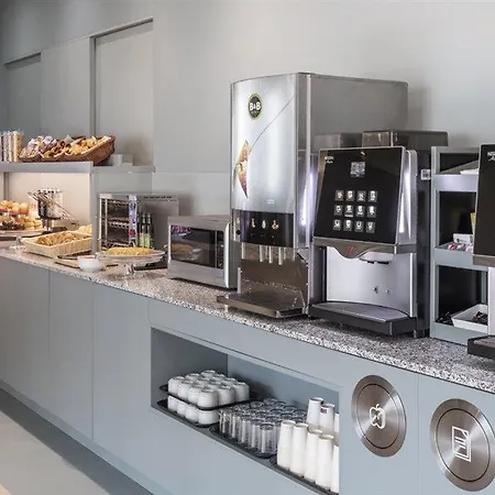 Szálloda B&B Hotel Elche 3*