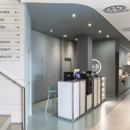 Hotel B&B HOTEL Elche