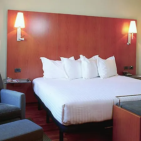 B&B HOTEL Elche Hotel 3*